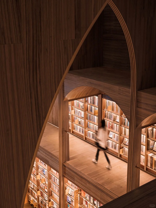 西安方所書店設(shè)計(jì)案例賞析