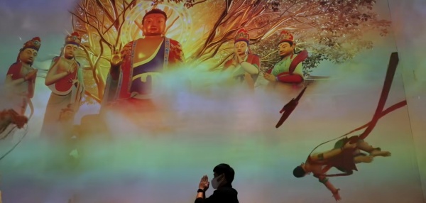 耗資9億的寧波彌勒數字博物館！年輕人在這里拜佛許愿！！！