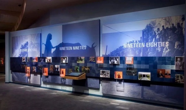 告別單調！5種展品+展墻組合，讓展廳層次感拉滿